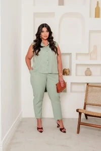 conjunto risca de giz camisa com bolso e calca reta predil