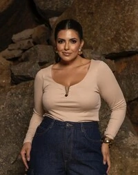 pre venda blusa detalhe aro v decote canelado ribana season divas