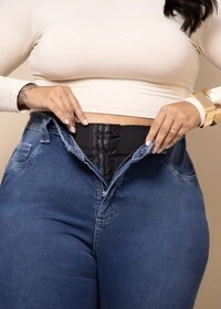 calca jeans skinny com cinta compressora interna fofi
