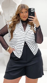 Blusa em tule poliamida sem regata por dentro upper