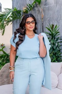 blusa em malha tela bulgari decote v manga curta predil