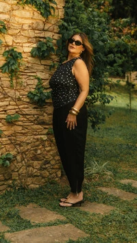 blusa poa assimetrica malha fria collab kayla