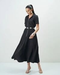 vestido evase com ziper frontal quebela