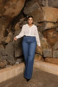 pre venda camisa texturizada bordada season divas