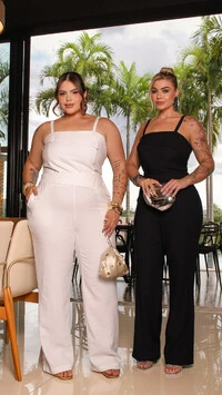 pre venda conjunto calca botoes com cropped assimetrico pala mel e canela