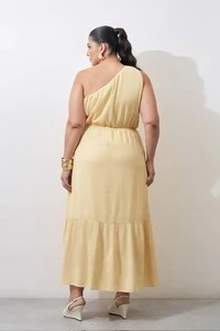 vestido um ombro midi com fivela organica kayla