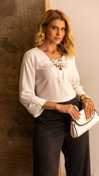 pre venda blusa bata com entrelacado tiras e argolas viscose maquinetada tellos