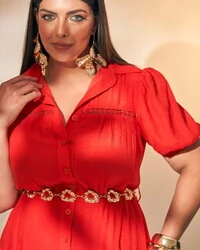 vestido chemise com renda detalhe entremeio quebela