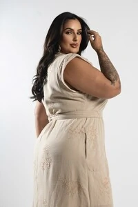 pre venda vestido longo linho bordado alvorada milan