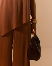 conjunto capa assimetrico quebela