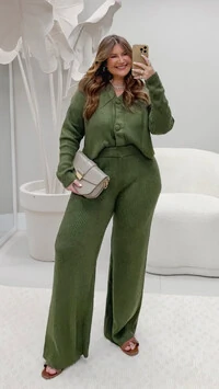 pre venda conjunto casaqueto midi com botoes e calcas planet