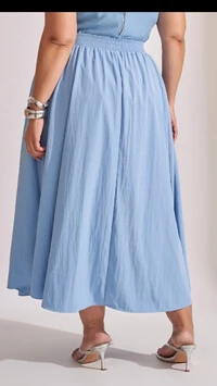 saia midi alongada evase collab kayla