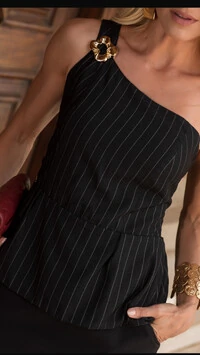 pre venda blusa alfa risca de giz rosami