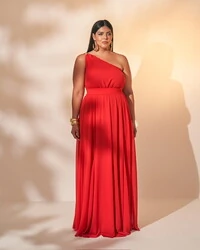 vestido longo um ombro quebela