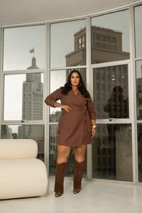 PRE VENDA vestido macaquinho com fivela a cintura divas