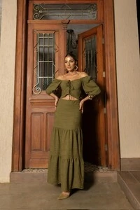 pre venda conjunto cropped cigana+ saia longa 3 marias season divas