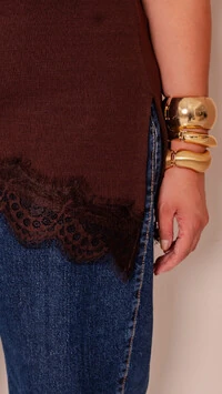 Blusa em tricot modal assimetrica com renda planet