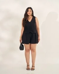 conjunto alfaitaria colete + shorts quebela