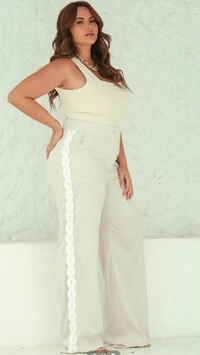 calca ayla com renda lateral upper