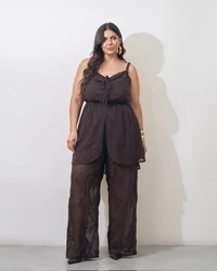 regata em crepe trabalhada com ajuste juli kayla