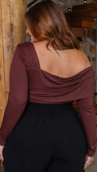 pre venda blusa canelada assimetrica ombro mr fr