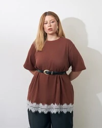 t shirt malha de algodao com barra chantily renda kayla