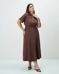 vestido evase com ziper frontal quebela