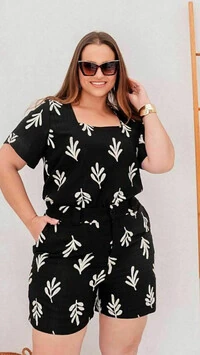 conjunto bordado de shorts e blusa decote quadrado predil