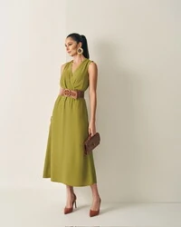 vestido decote transpassado classica quebela