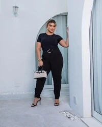 Pre venda blusa em malha canelada com perolas mr fr
