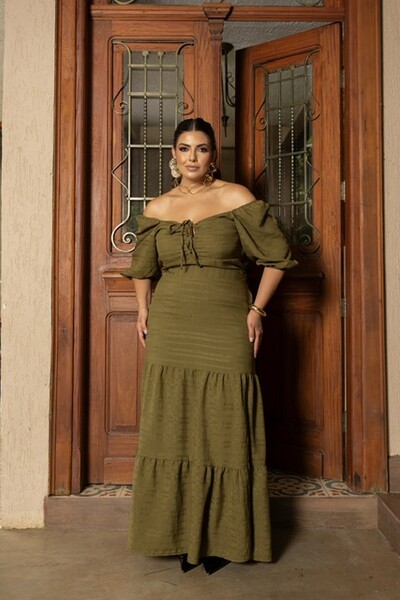 Foto pre venda conjunto cropped cigana+ saia longa 3 marias season divas