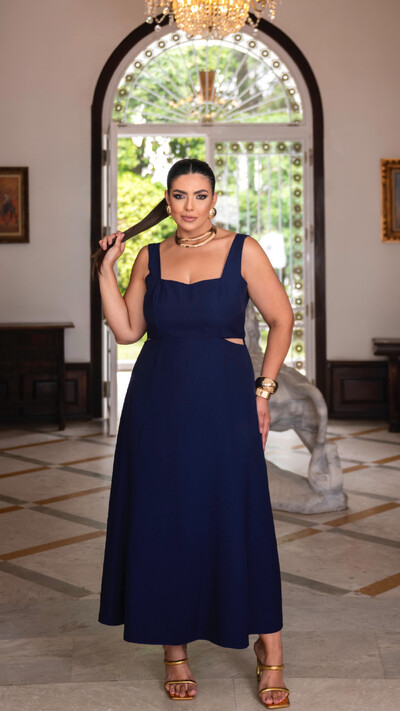 Foto pre venda vestido midi cut out divas