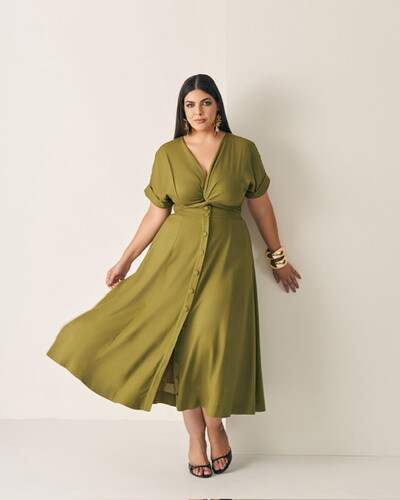 Foto conjunto cropped nozinho + saia evase midi quebela