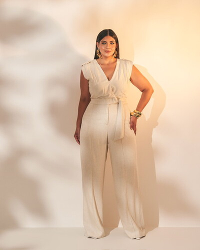 Foto macacao transpasse em linho quebela