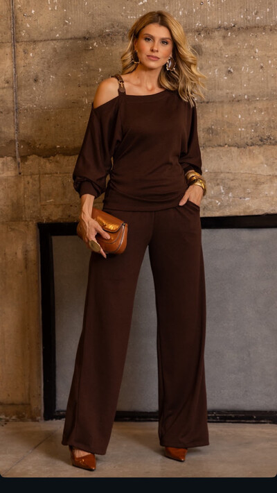 Foto pre venda conjunto canelado com cinto em courino tellos