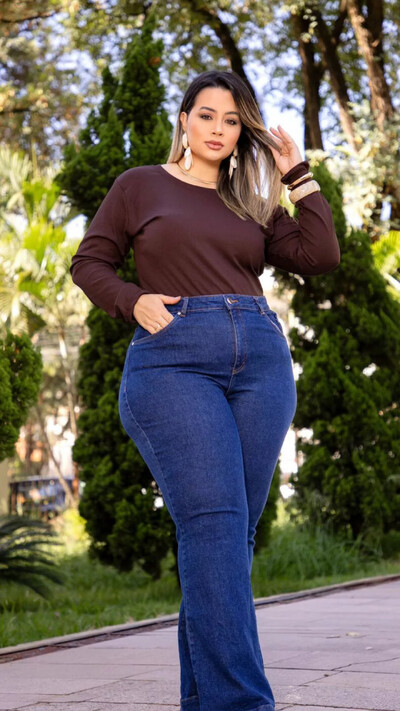 Foto blusa canelada flanelada decote redondo lorena