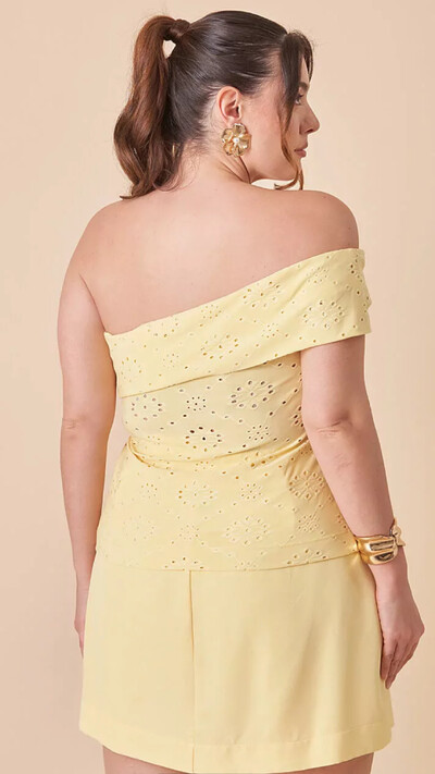 Fotoblusa ombro alice malha lasie com fivela upper