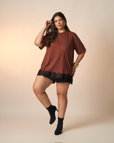 Fotot shirt over sized chant com renda kayla