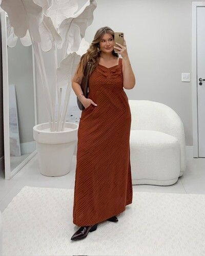 Foto pre venda vestido longo crepe air flow brown rosamili
