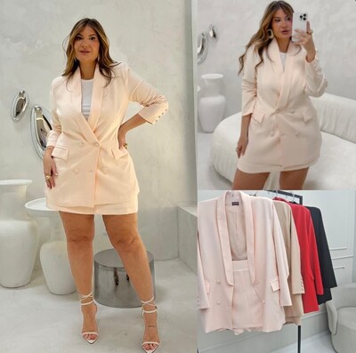 Foto conjunto alfaiataria blazer e saia hotpink