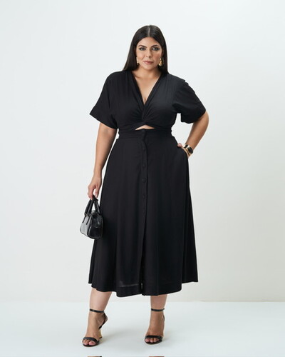 Foto conjunto cropped nozinho + saia evase midi quebela