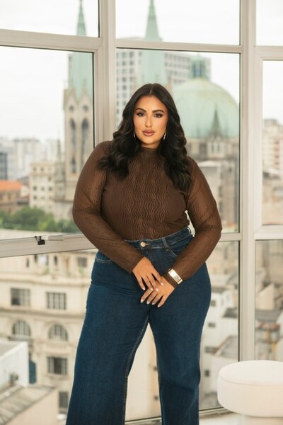 Foto PRE VENDA blusa drapeada ombro em tule divas