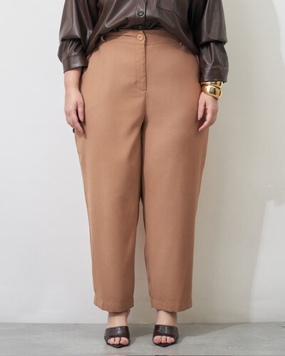 Foto Calça alfaiataria cenoura carol kayla