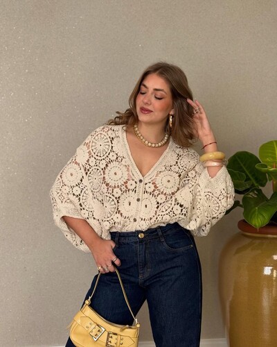 Foto Blusa crochet lux botoes