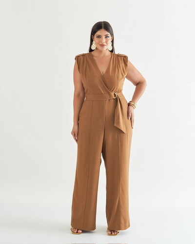 Foto macacao transpasse em linho quebela