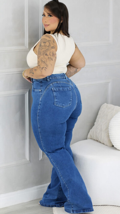 Fotocalca flare jeans com elastano f