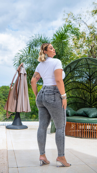 FotoCalca jeans extonado cinza claro andreia