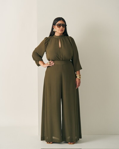 Foto macacao gola alta quebela