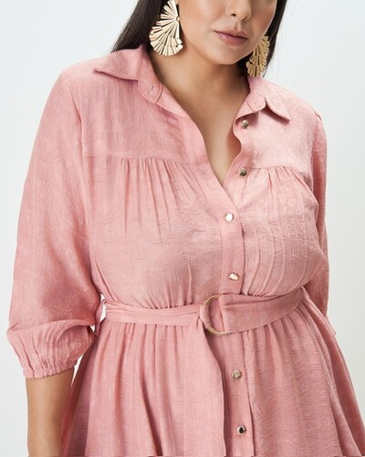 Foto vestido chemise midi paisley quebela