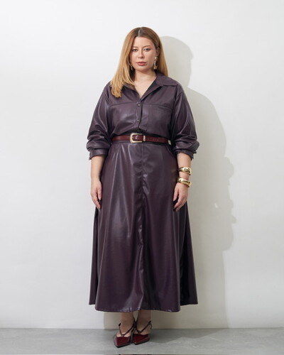 Foto saia midi evase courino kayla